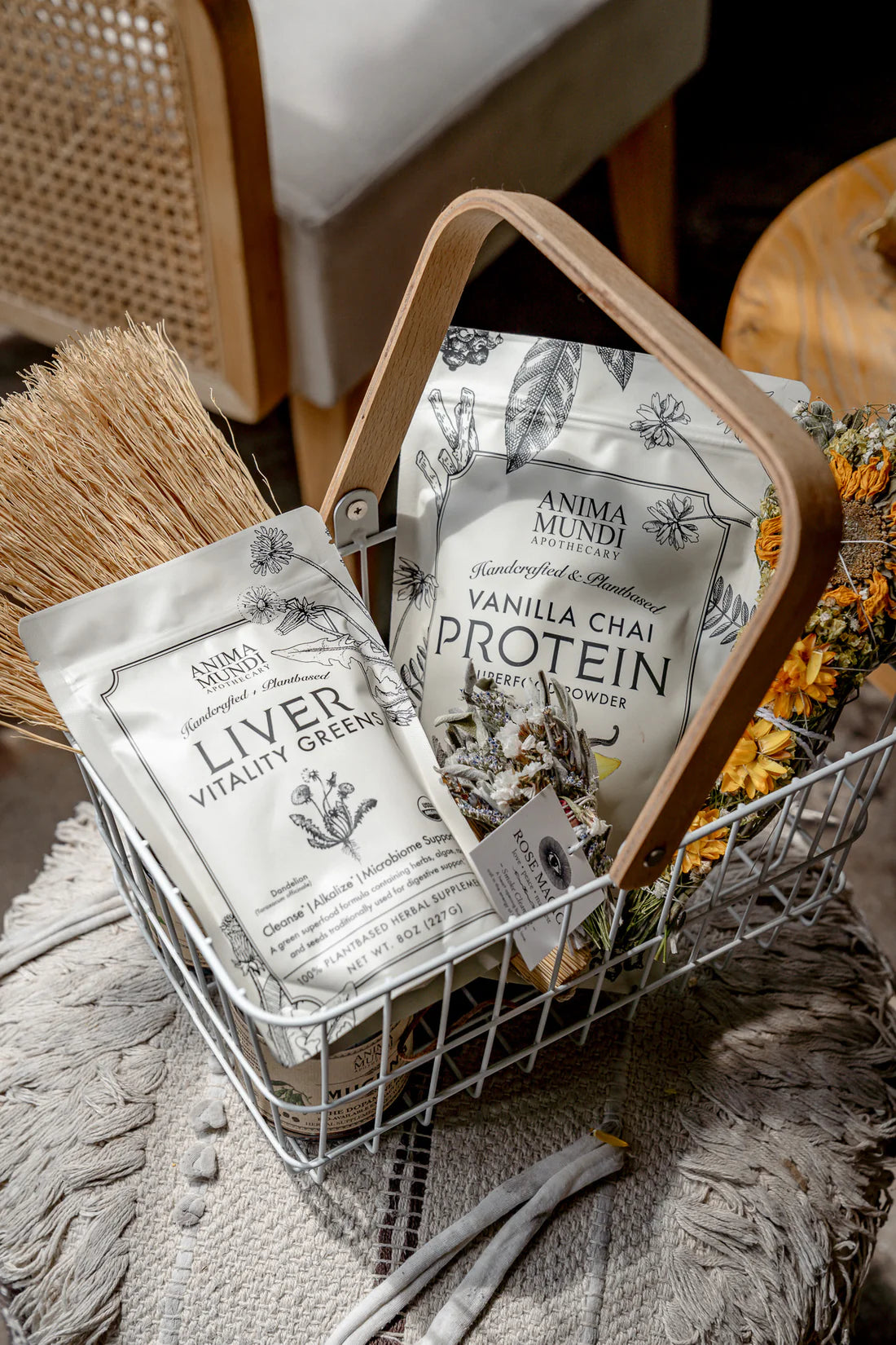 Vanilla Chai Protein . Adaptogenic Superfood Powder